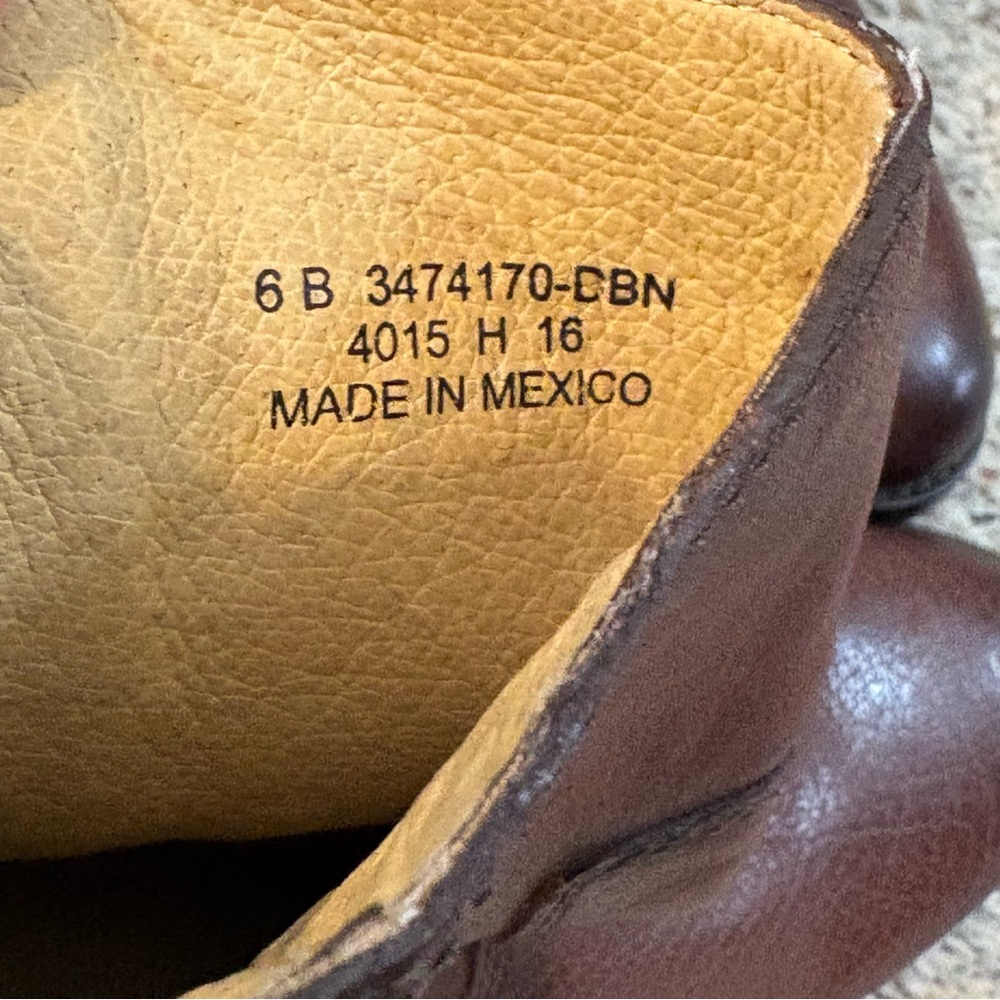 Frye Dark Brown Leather Heeled Boots Size 6B - Picture 7 of 10